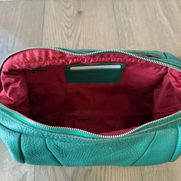 Hammitt Morgan Verdant Green Croissant Shoulder/Crossbody Bag New - Picture 8 of 8